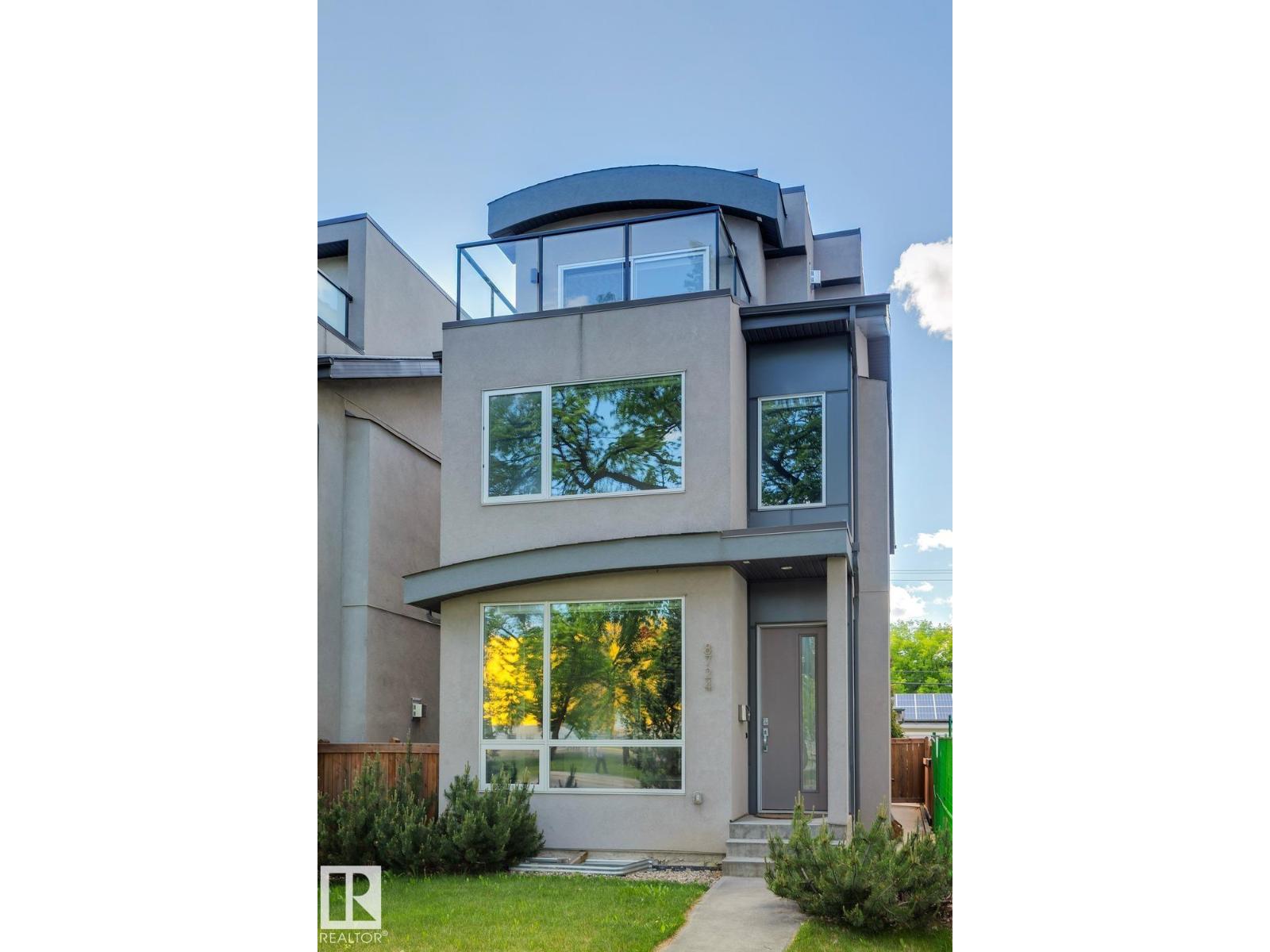 8724 116 St NW, Edmonton, Alberta  T6G 1P7 - Photo 2 - E4486775