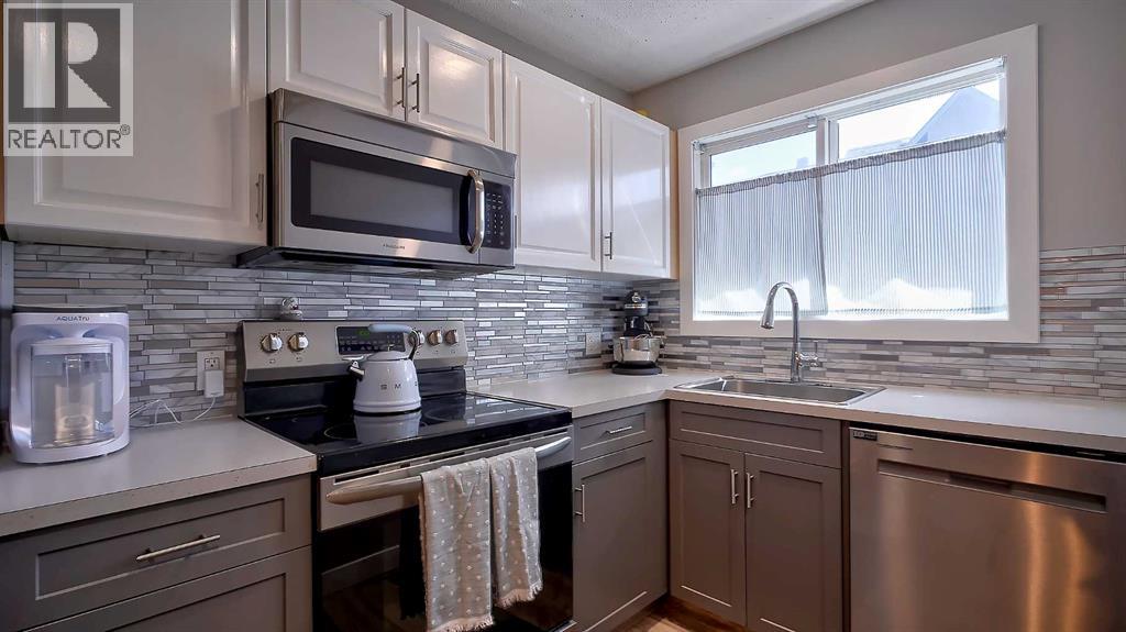 2037 50 Avenue SW, Calgary, Alberta  T2T 2W4 - Photo 11 - A2319470