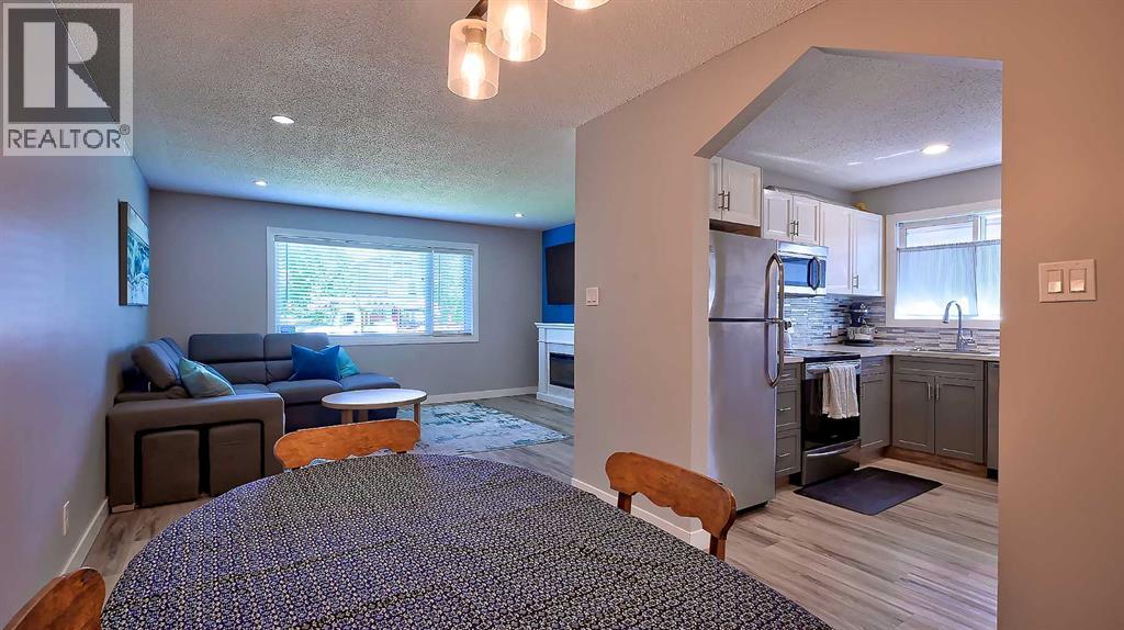 2037 50 Avenue SW, Calgary, Alberta  T2T 2W4 - Photo 9 - A2319470