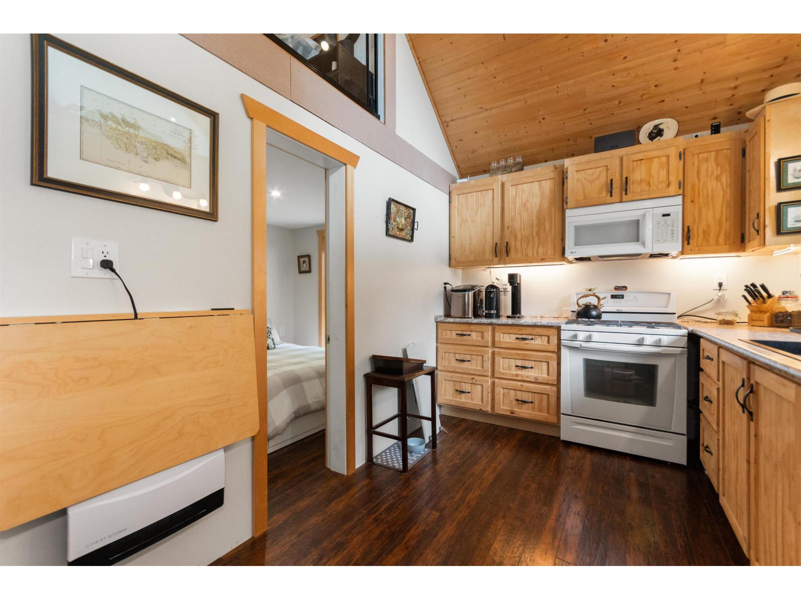 H61 Blueberry Crescent, Sunshine Valley, Sunshine Valley, British Columbia  V0X 1L5 - Photo 15 - R3134736