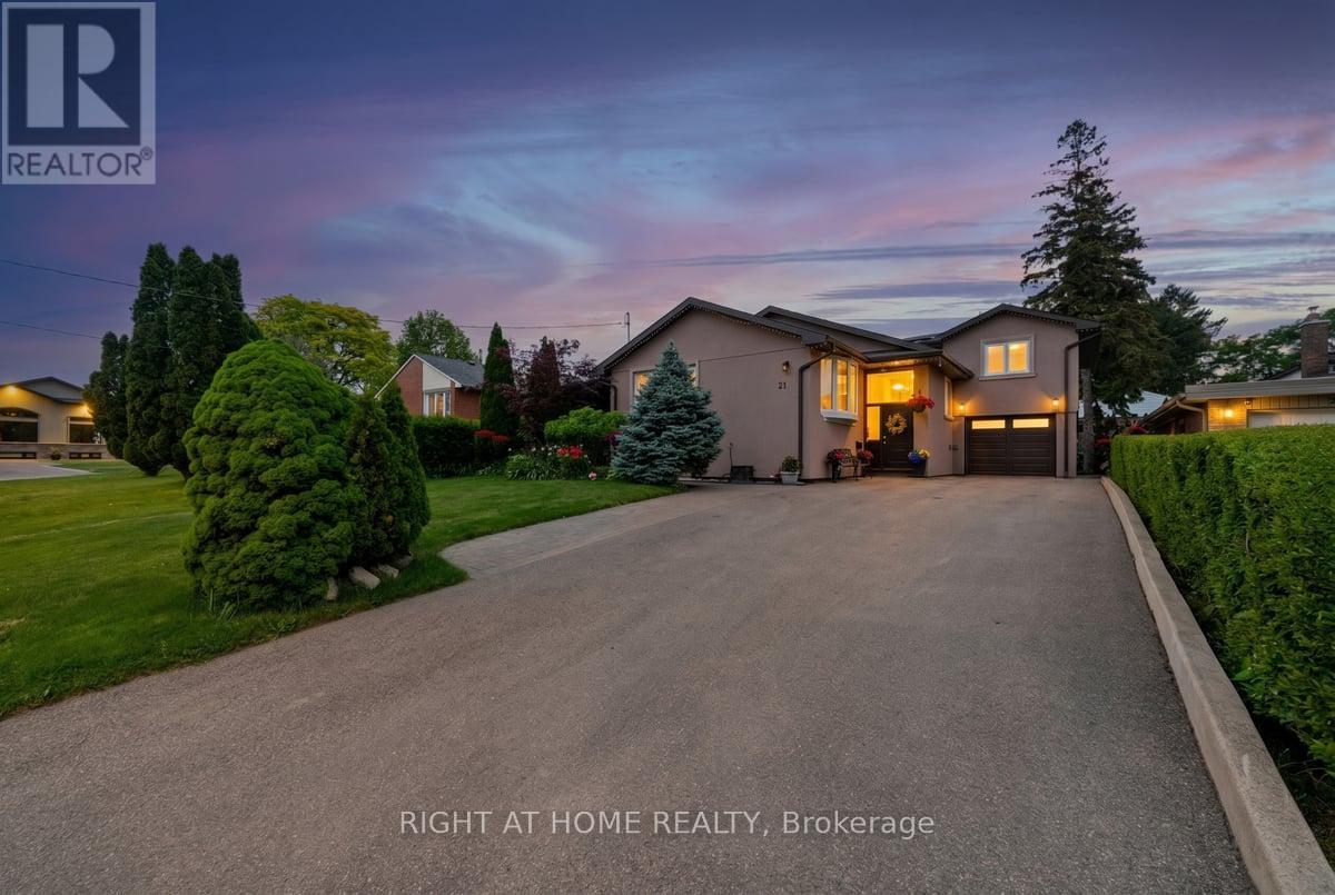 21 WARBECK PLACE, Toronto, Ontario