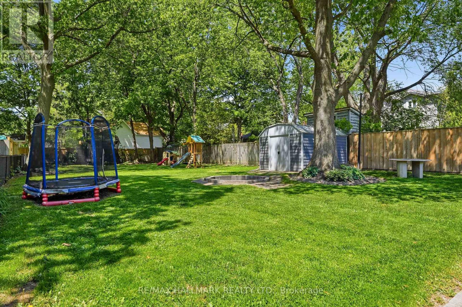 32 Rockwood Drive, Toronto, Ontario  M1M 3N1 - Photo 32 - E13413708