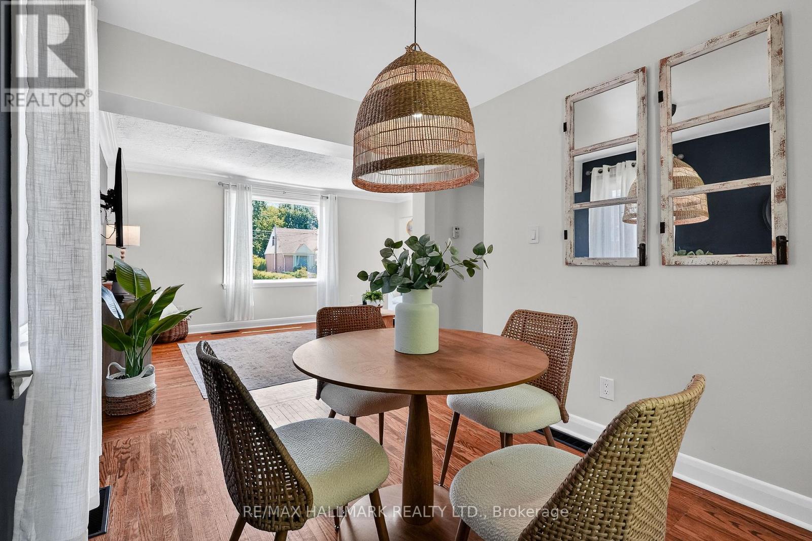 32 Rockwood Drive, Toronto, Ontario  M1M 3N1 - Photo 9 - E13413708