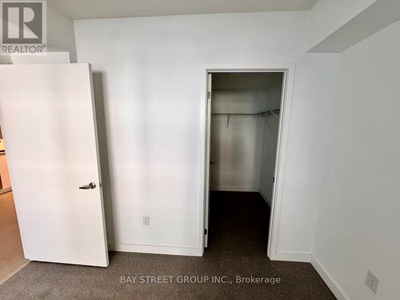 4010 Eglinton Avenue W, Toronto, Ontario  M9A 0G5 - Photo 11 - W13429480