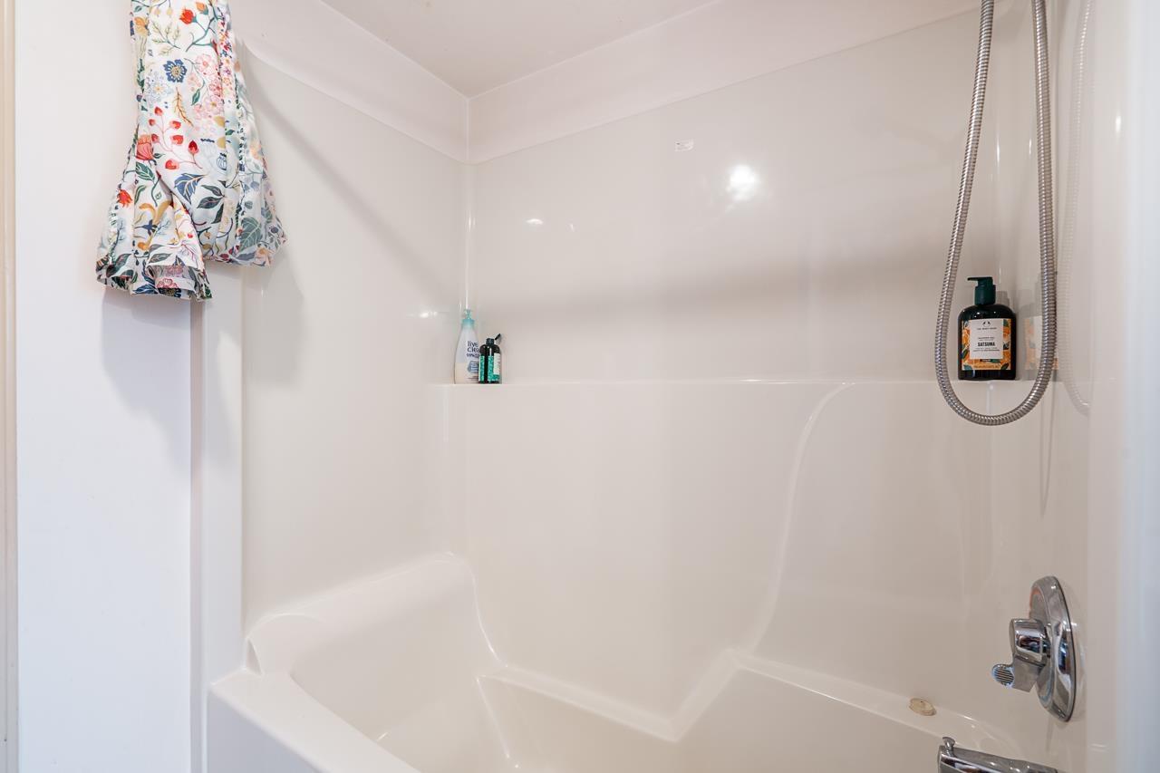 15661 92 Avenue, Surrey, British Columbia  V4N 3C3 - Photo 16 - R3132851