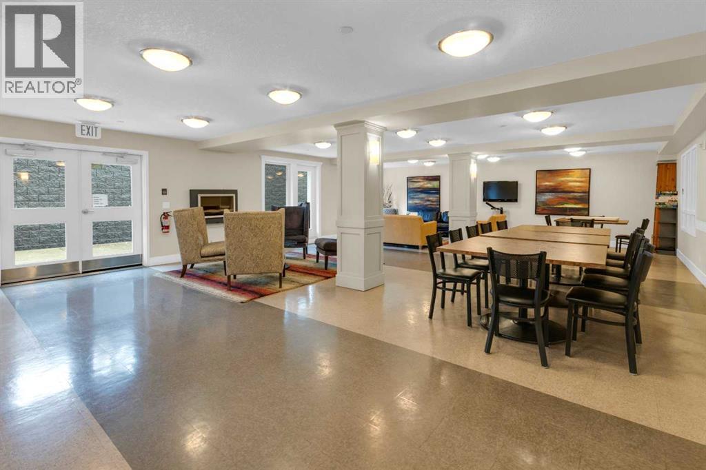 102, 500 Rocky Vista Gardens NW, Calgary, Alberta  T3G 0C3 - Photo 30 - A2318014