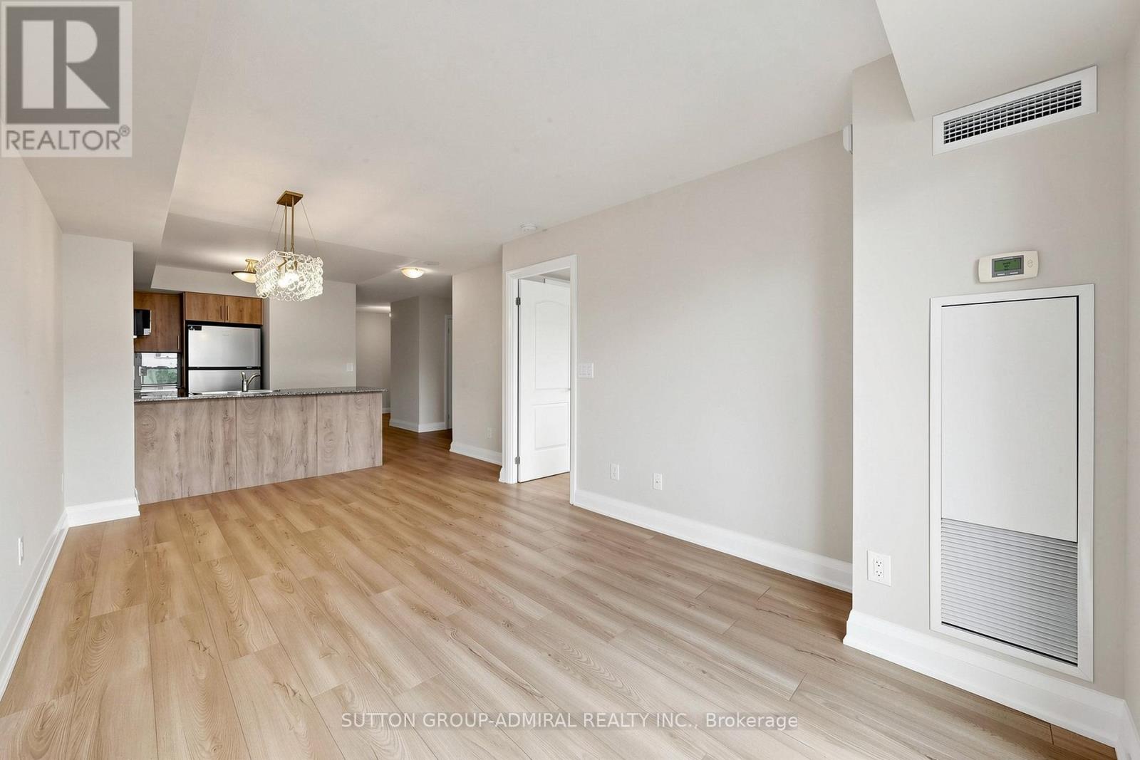 202 - 30 North Park Road, Vaughan, Ontario  L4J 0G6 - Photo 10 - N13428382
