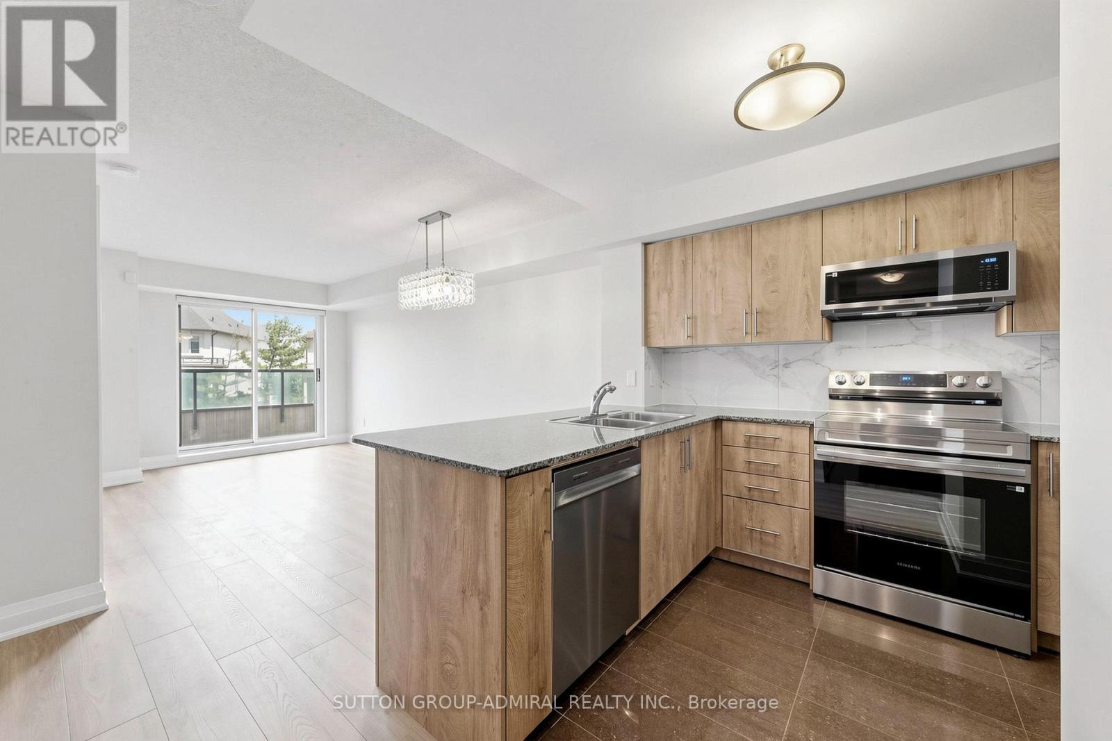 202 - 30 North Park Road, Vaughan, Ontario  L4J 0G6 - Photo 12 - N13428382