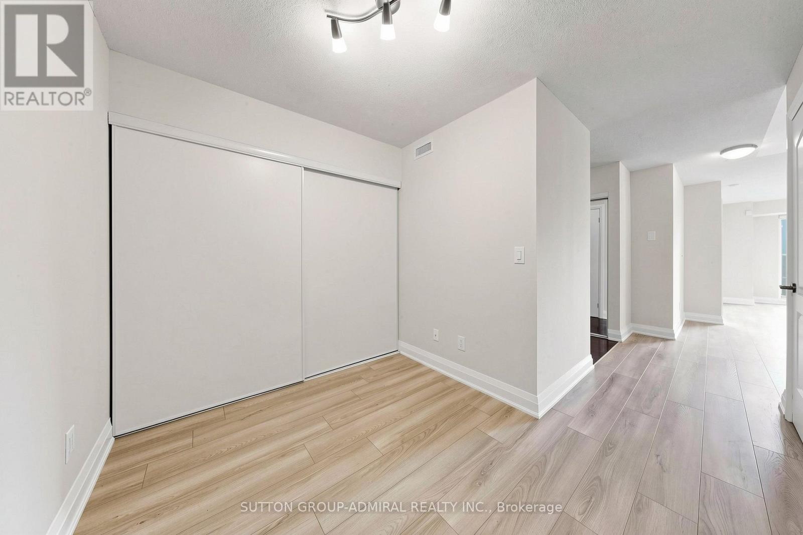 202 - 30 North Park Road, Vaughan, Ontario  L4J 0G6 - Photo 15 - N13428382