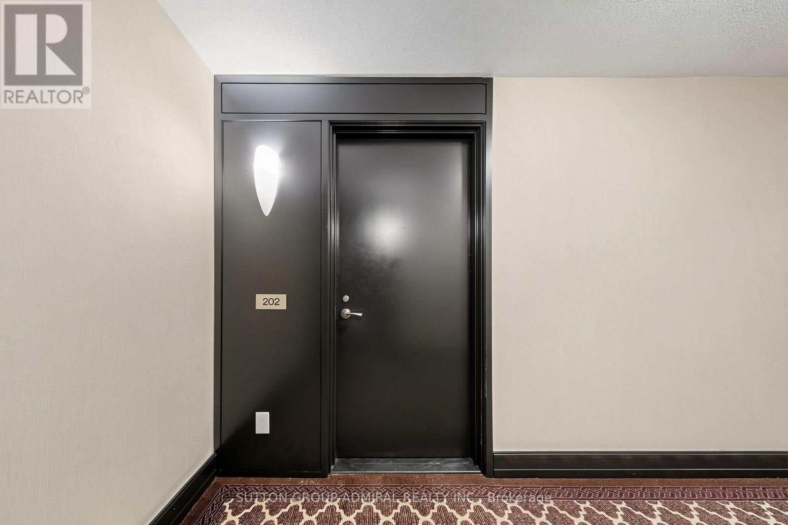 202 - 30 North Park Road, Vaughan, Ontario  L4J 0G6 - Photo 7 - N13428382