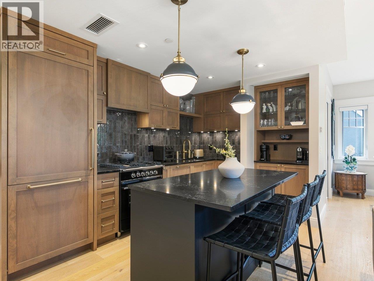2 1456 W 45th Avenue, Vancouver, British Columbia  V6M 2H1 - Photo 8 - R3134385