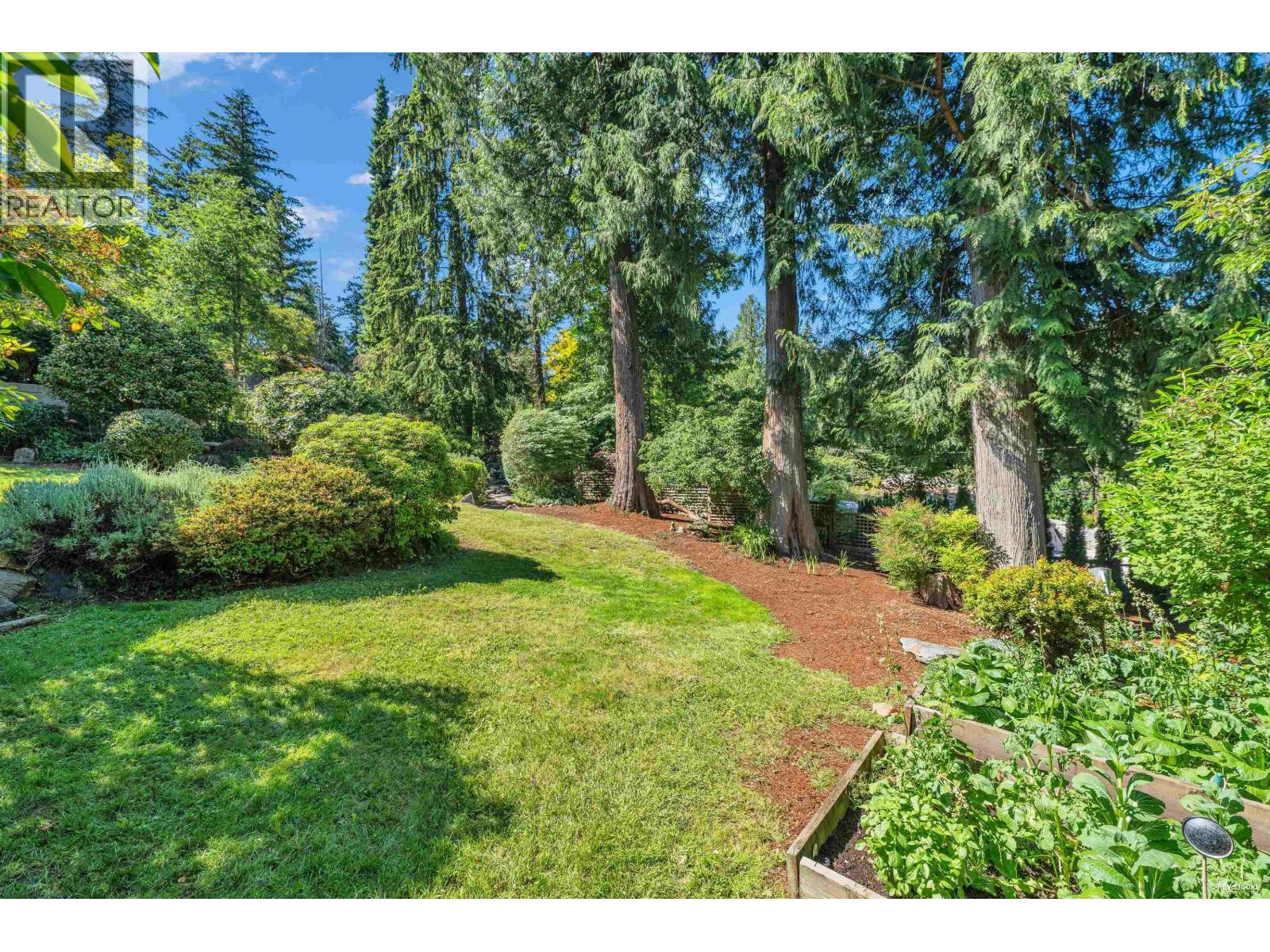 4941 Water Lane, West Vancouver, British Columbia  V7W 1K4 - Photo 34 - R3134886