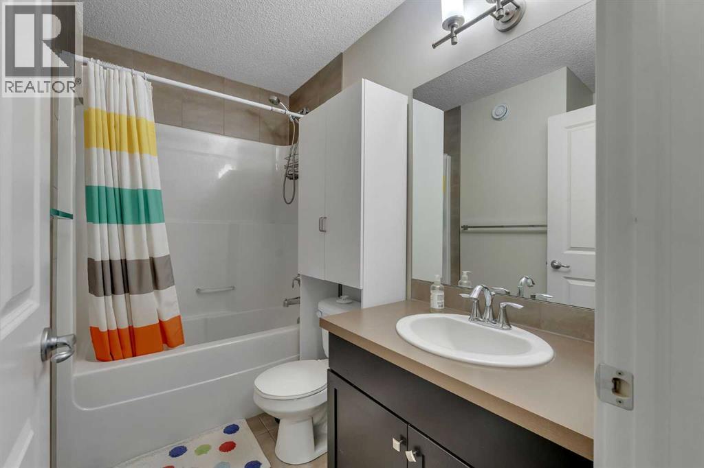 240 Elgin Meadows Way SE, Calgary, Alberta  T2Z 0R9 - Photo 19 - A2318760