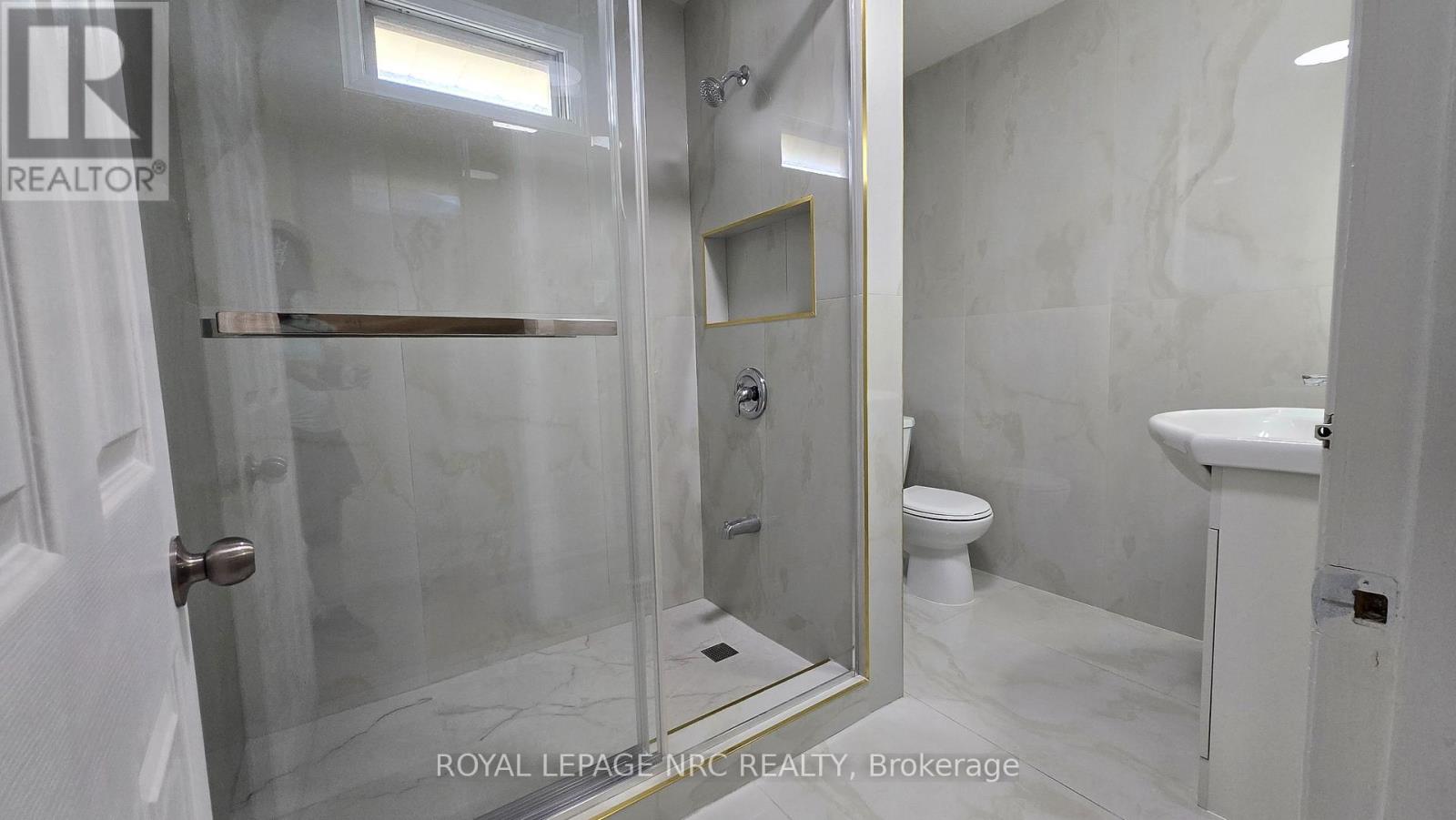 4425 Hiram Street, Niagara Falls, Ontario  L2E 1A2 - Photo 10 - X13424924