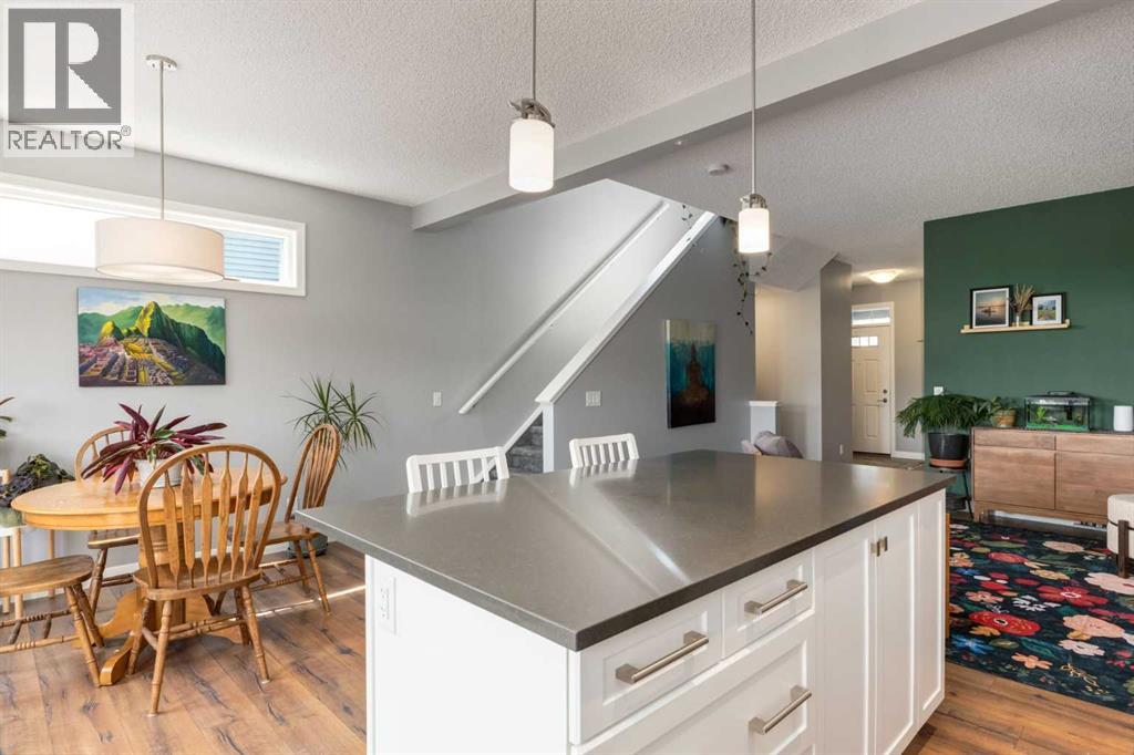 260 Sundown View, Cochrane, Alberta  T4C 2M8 - Photo 10 - A2317565