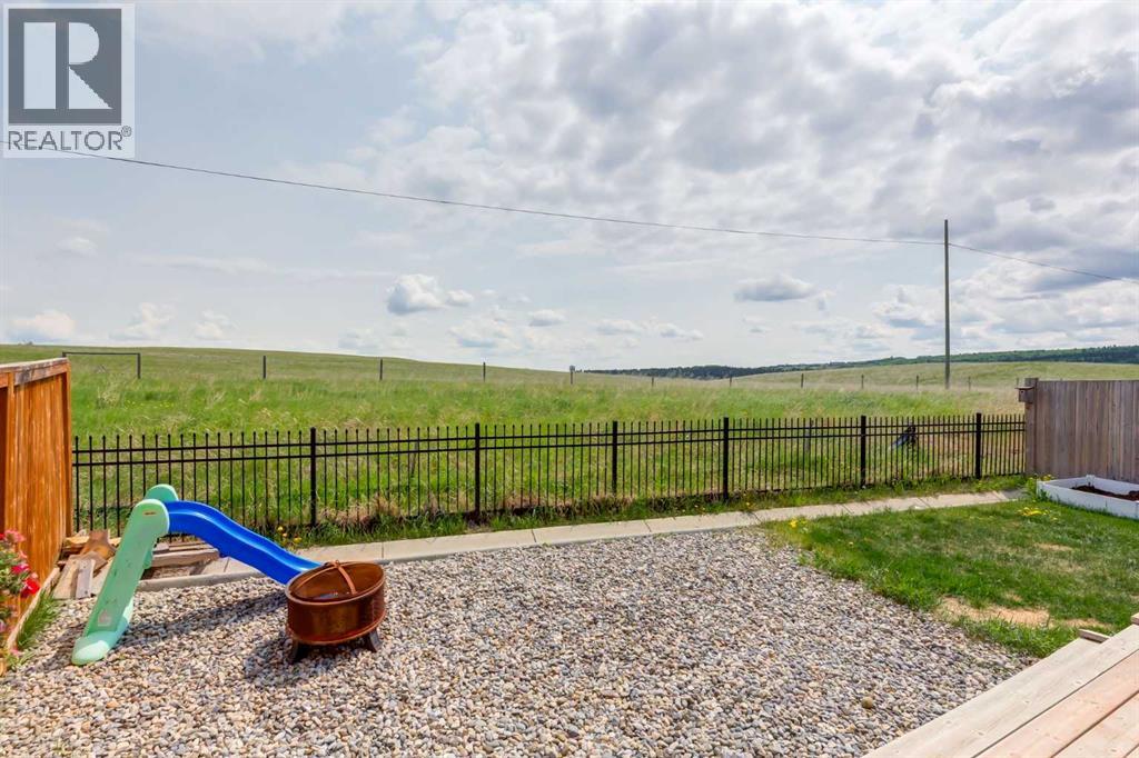 260 Sundown View, Cochrane, Alberta  T4C 2M8 - Photo 2 - A2317565