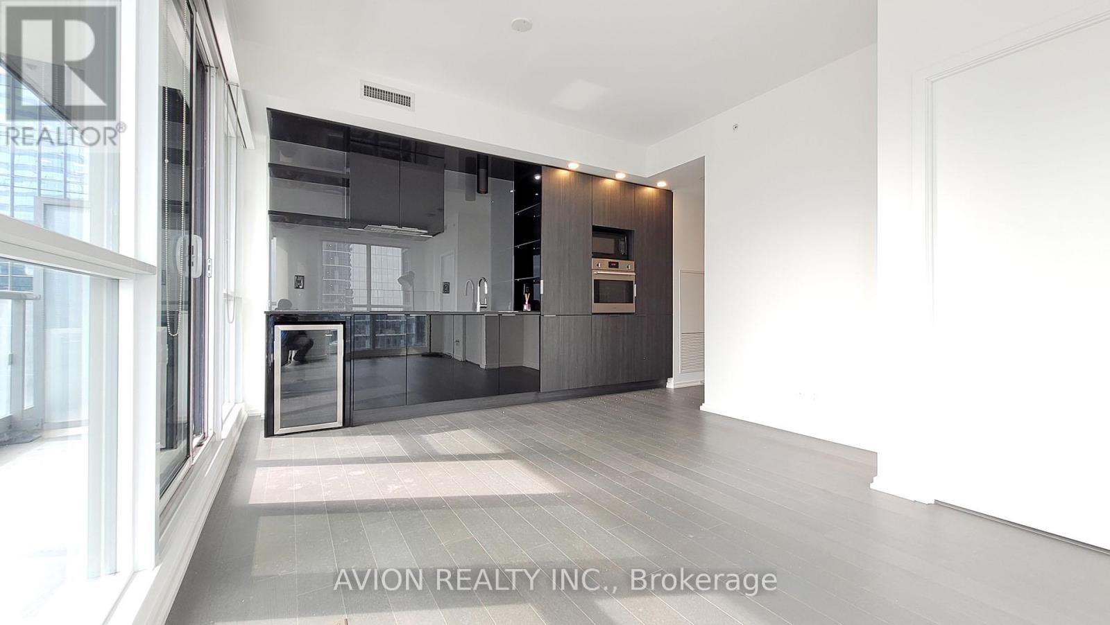 3006 - 70 Temperance Street, Toronto, Ontario  M5H 0B1 - Photo 3 - C13429556