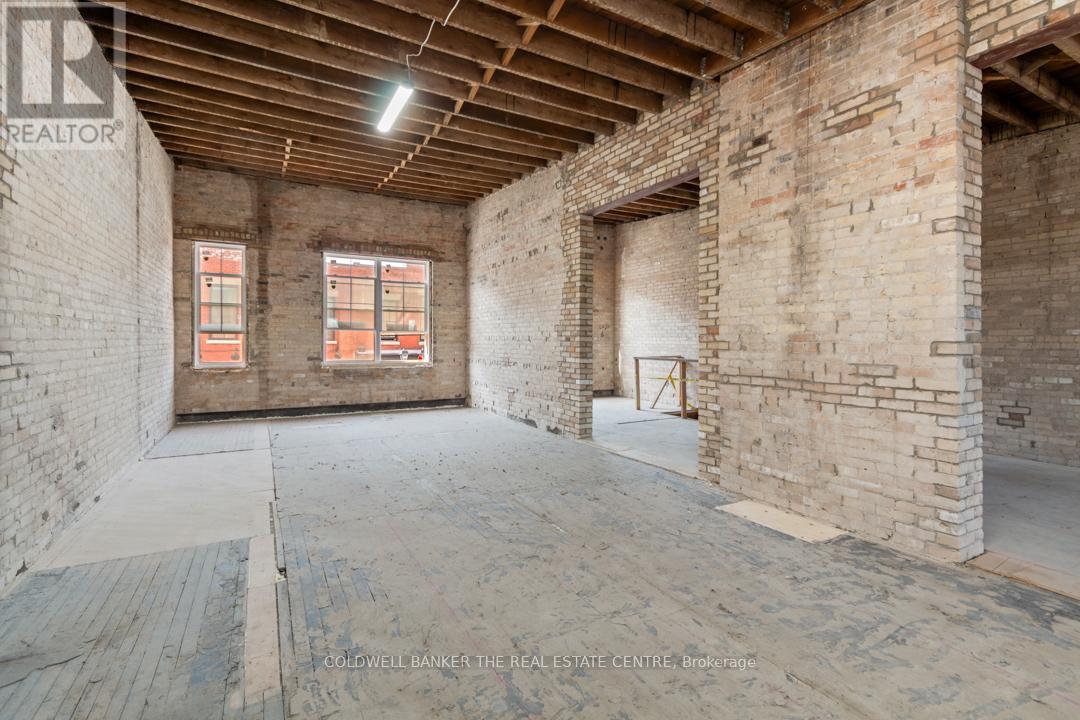 193 Main Street S, Newmarket, Ontario  L3Y 3Y9 - Photo 19 - N13429550
