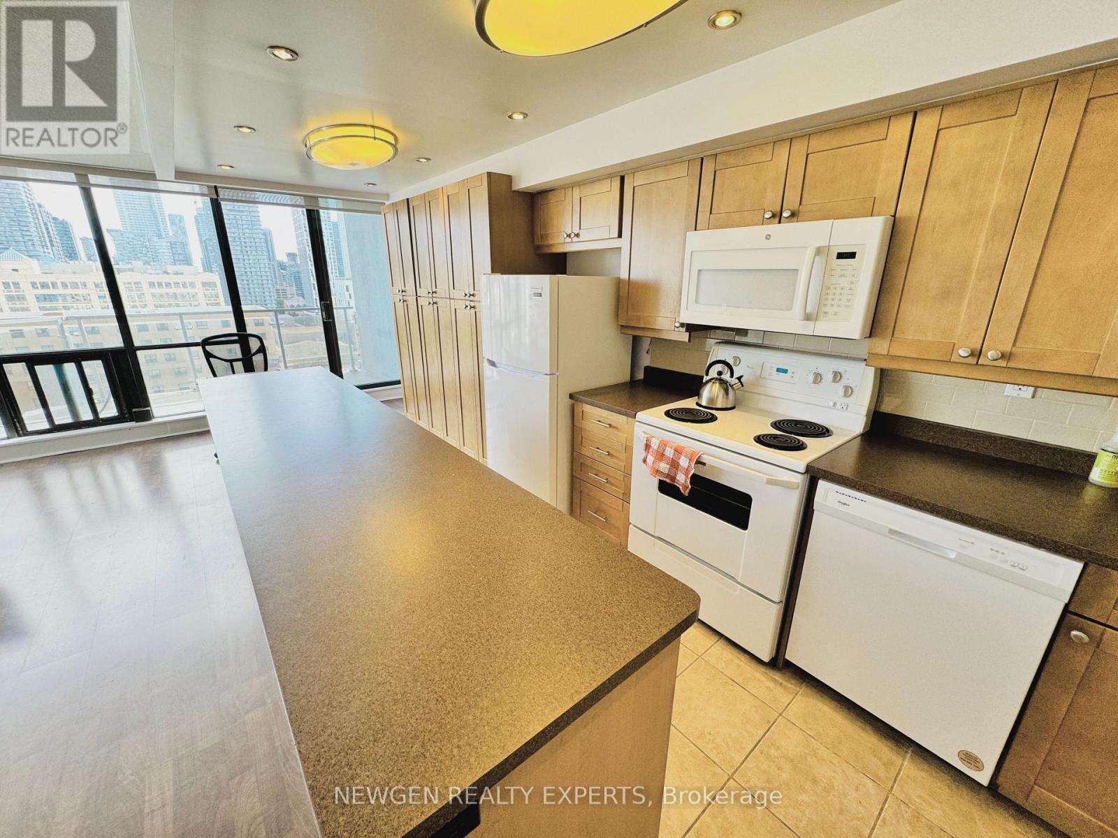 14f - 86 Gerrard Street E, Toronto, Ontario  M5B 2J1 - Photo 5 - C13229356