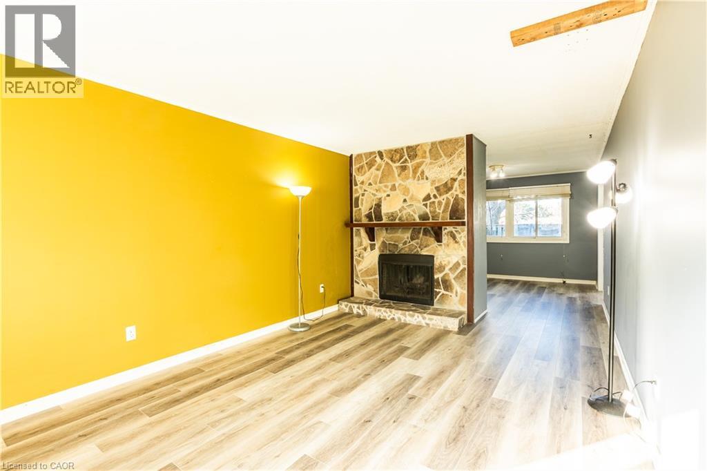 121 University Avenue E Unit# 102, Waterloo, Ontario N2J 4J1 - Photo 4 - 40838839