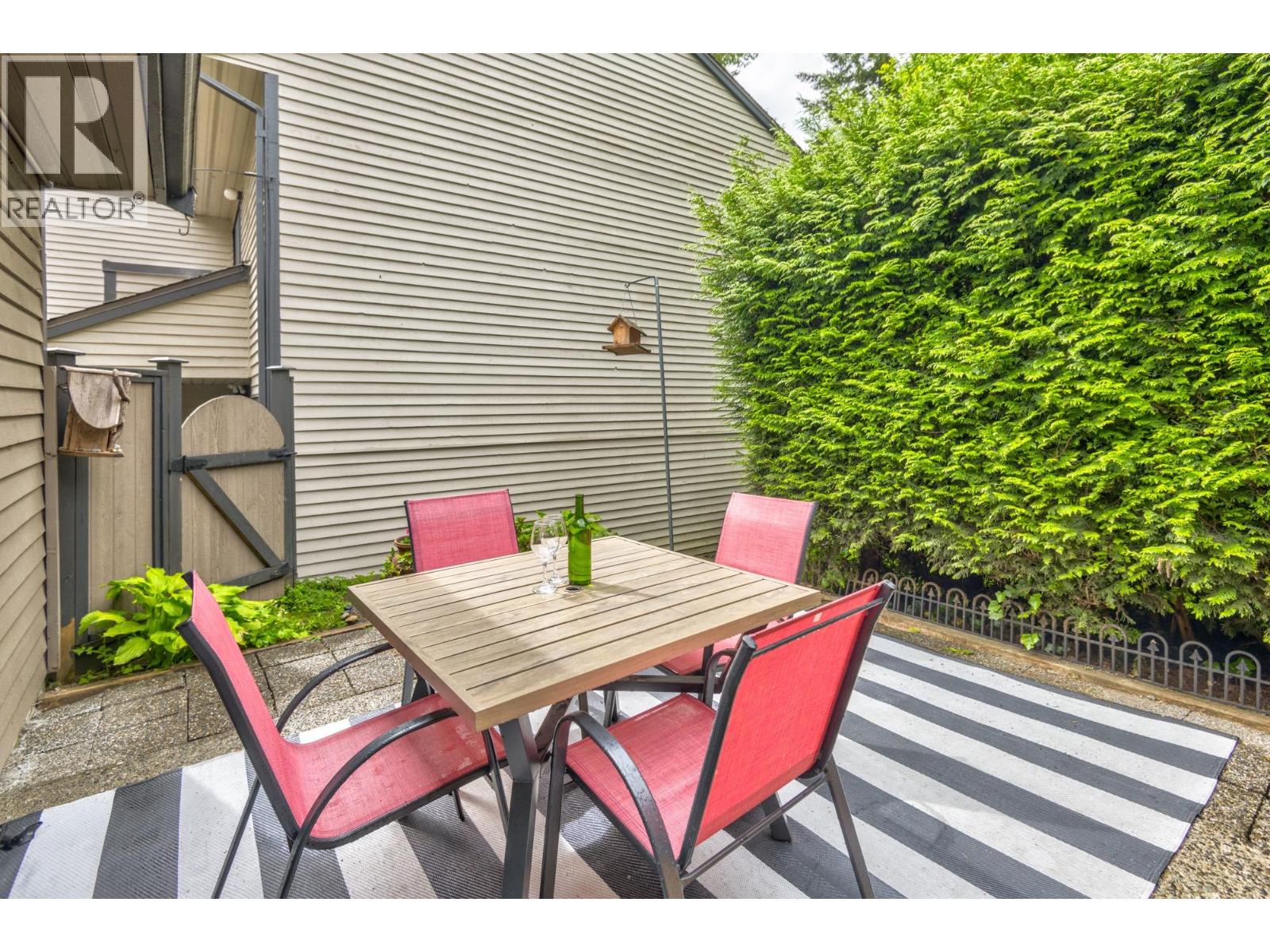 8574 Wilderness Court, Burnaby, British Columbia  V5A 4B2 - Photo 27 - R3134028