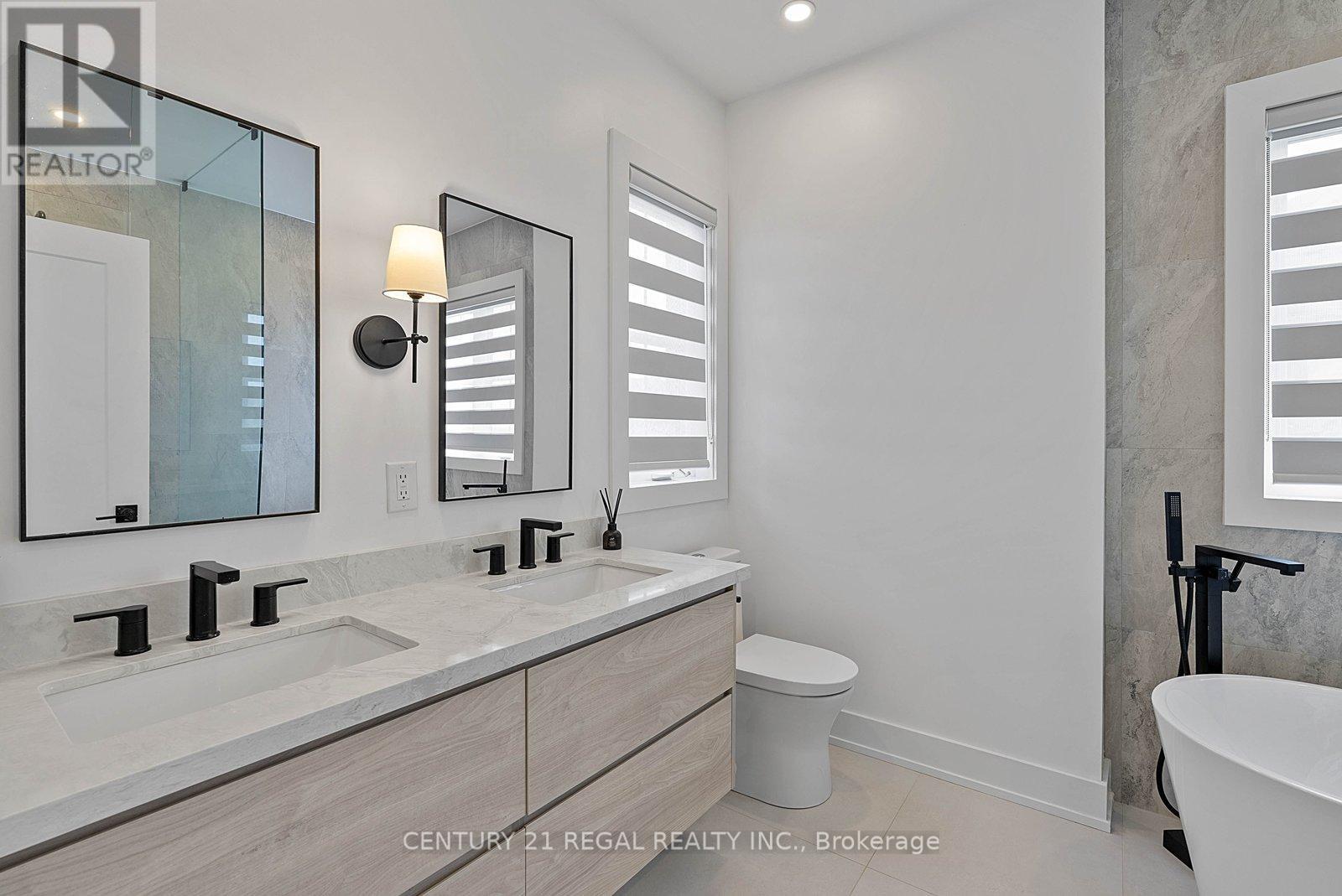 10717 Woodbine Avenue, Markham, Ontario  L6C 0H5 - Photo 9 - N13413538