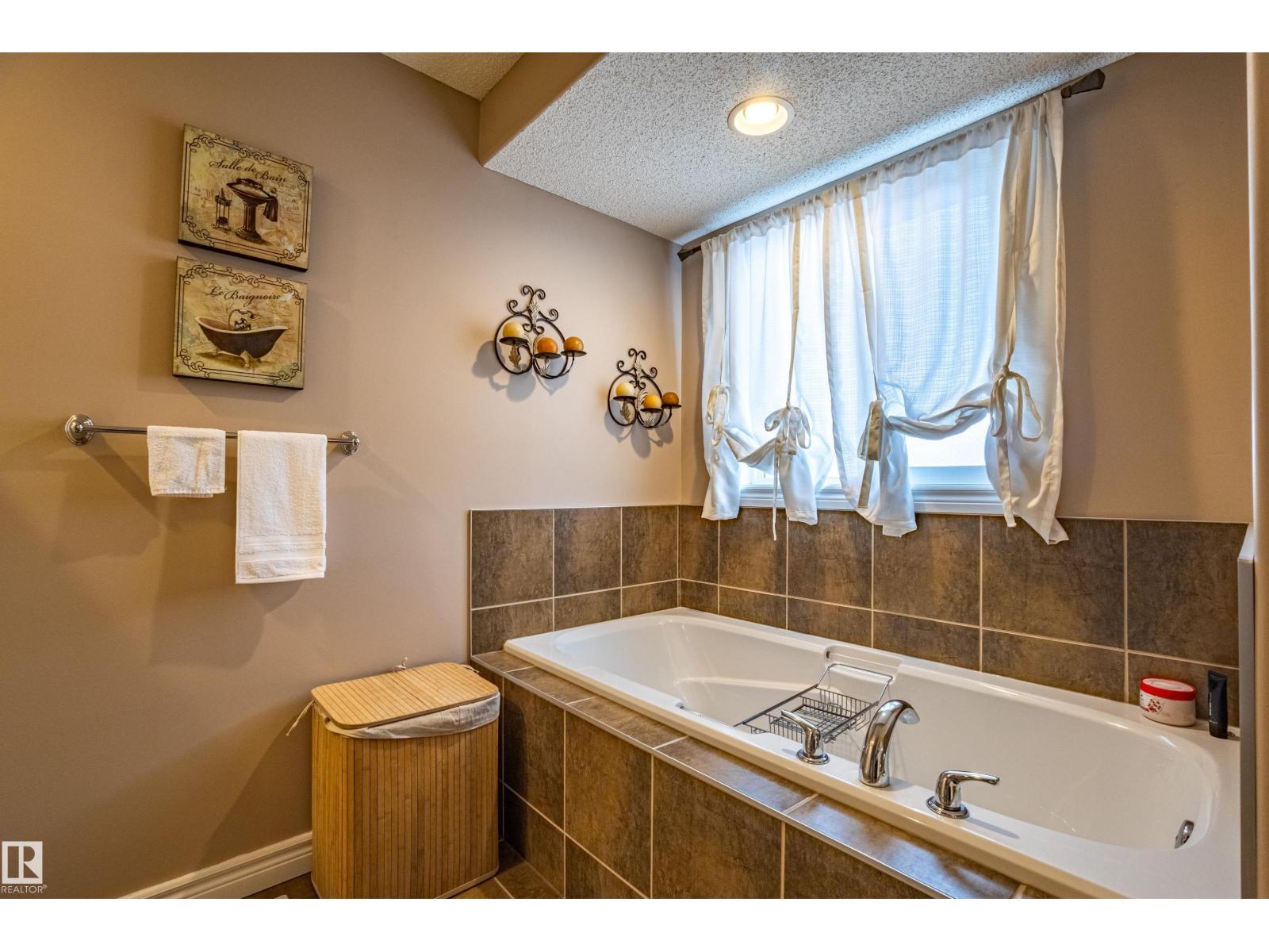 2721 Miles Pl SW, Edmonton, Alberta  T6W 0B3 - Photo 30 - E4476561