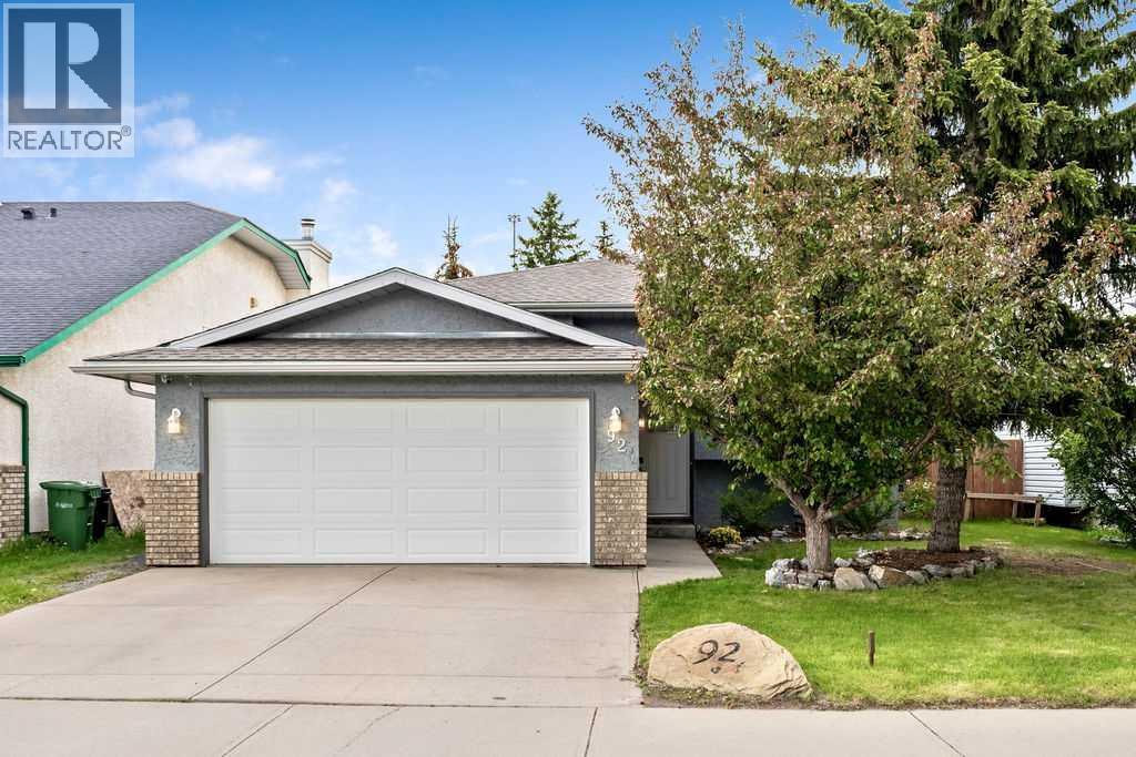 92 Waterstone Crescent Se, Airdrie, Alberta  T4B 2E5 - Photo 1 - A2319679
