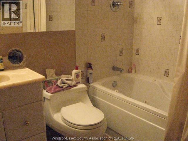 150 Park, Windsor, Ontario  N9A 7A2 - Photo 8 - 26013758