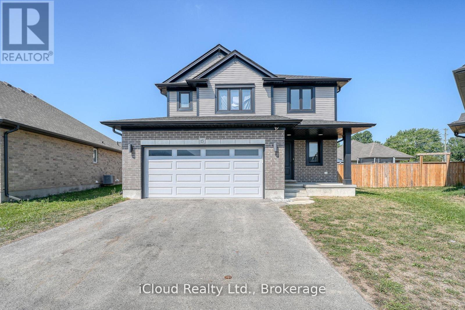 15 CURREN CRESCENT, Tillsonburg, Ontario