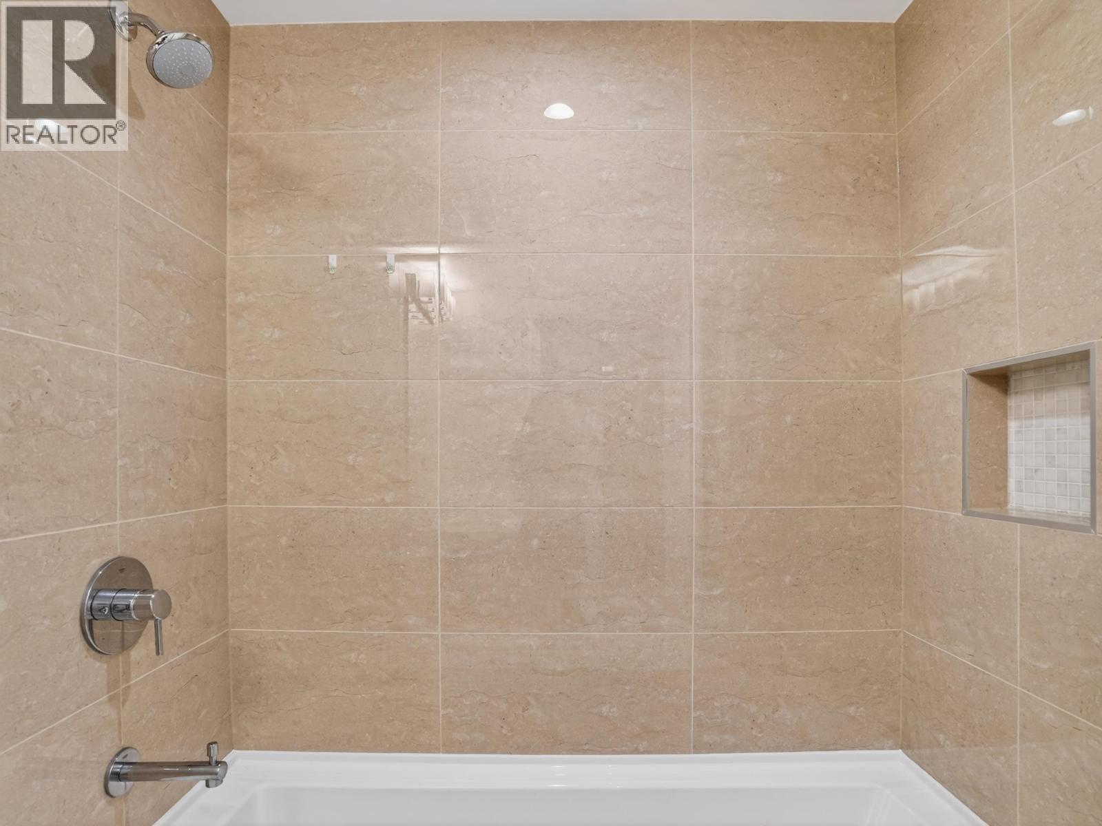 604 2780 Valley Centre Avenue, North Vancouver, British Columbia  V7J 0C4 - Photo 21 - R3133012