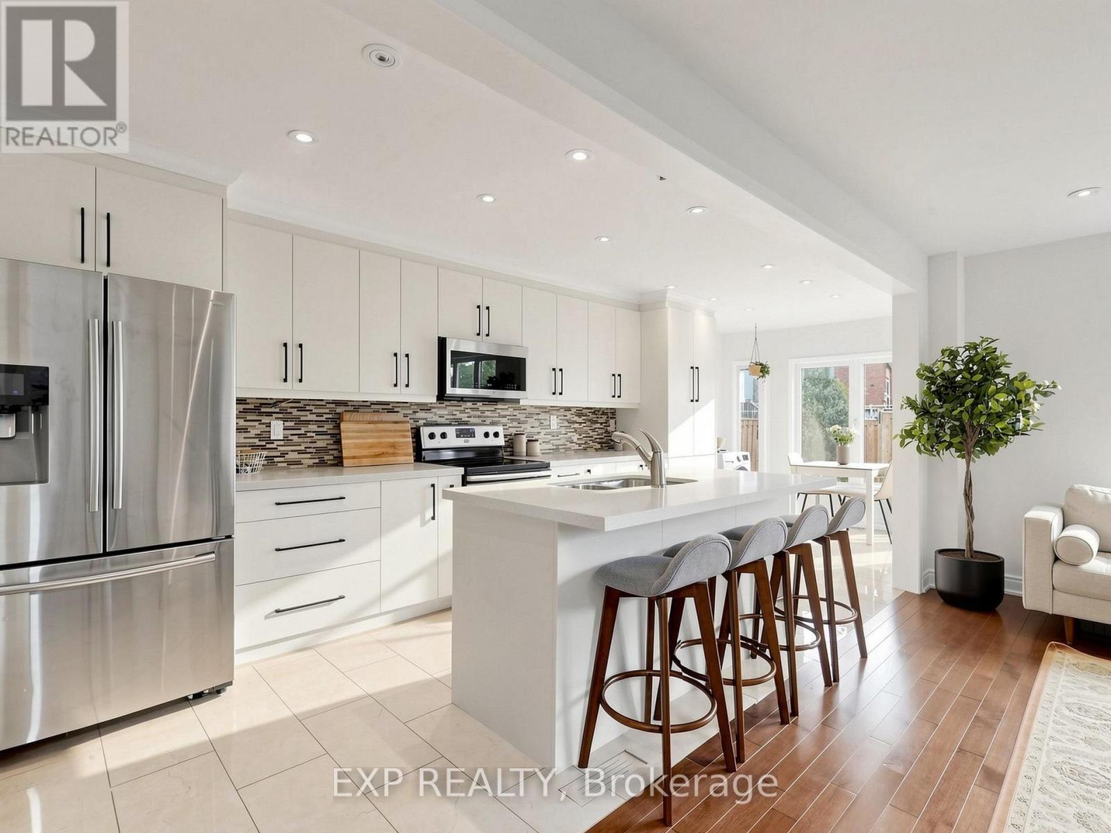 64 Leno Mills Avenue, Richmond Hill, Ontario  L4S 1C3 - Photo 11 - N13429694
