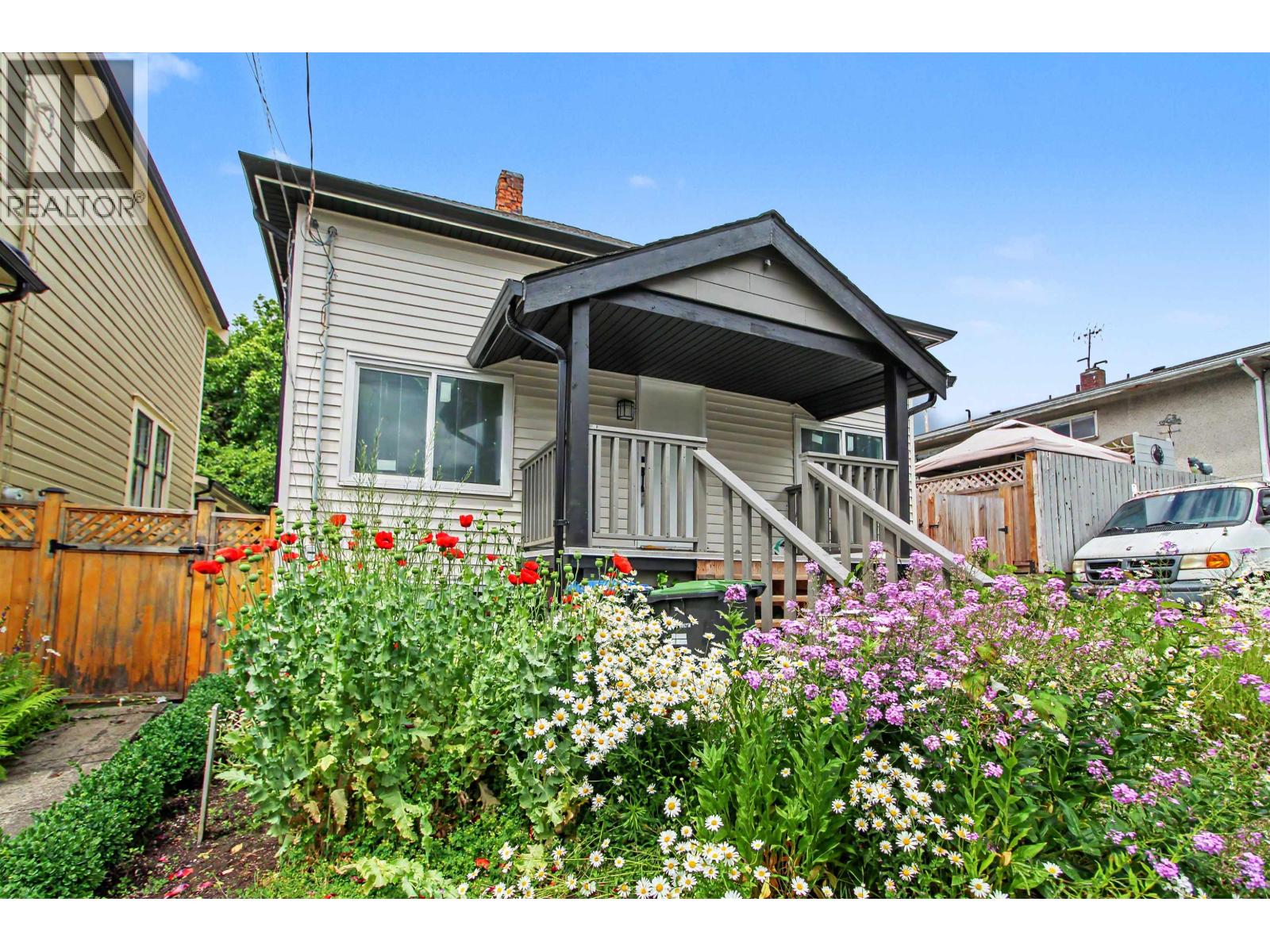 805 Milton Street, New Westminster, British Columbia  V3M 1M9 - Photo 2 - R3131913