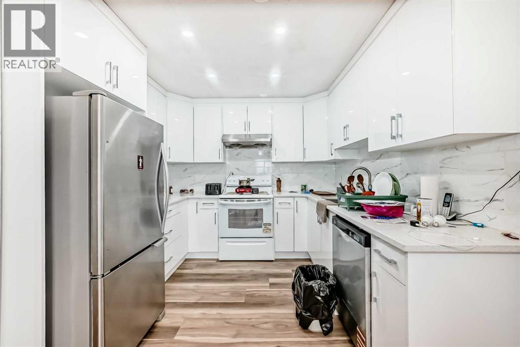 4218 38 Street Ne, Calgary, Alberta  T1Y 5S7 - Photo 4 - A2320020