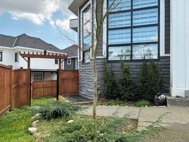 16488 103 Avenue, Surrey, British Columbia  V4N 1Y6 - Photo 4 - R3134775