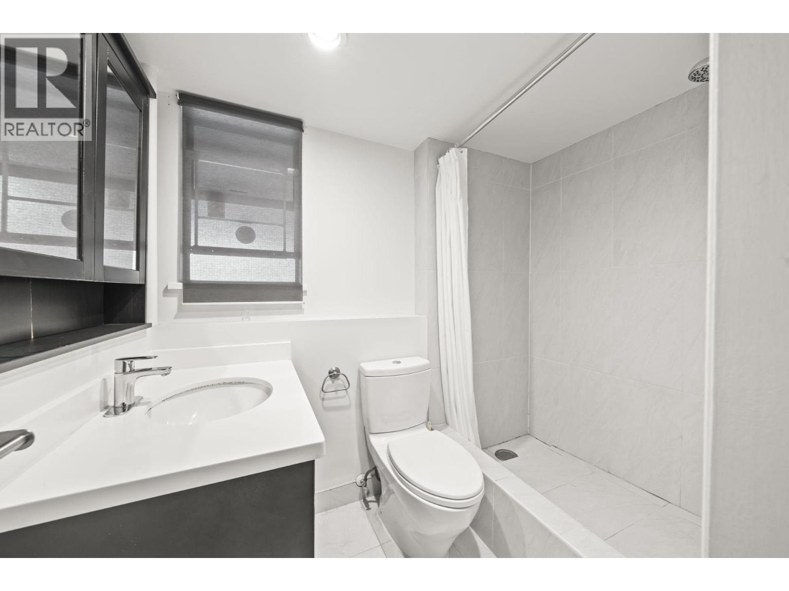532 W 64th Avenue, Vancouver, British Columbia  V6P 2K9 - Photo 11 - R3114353