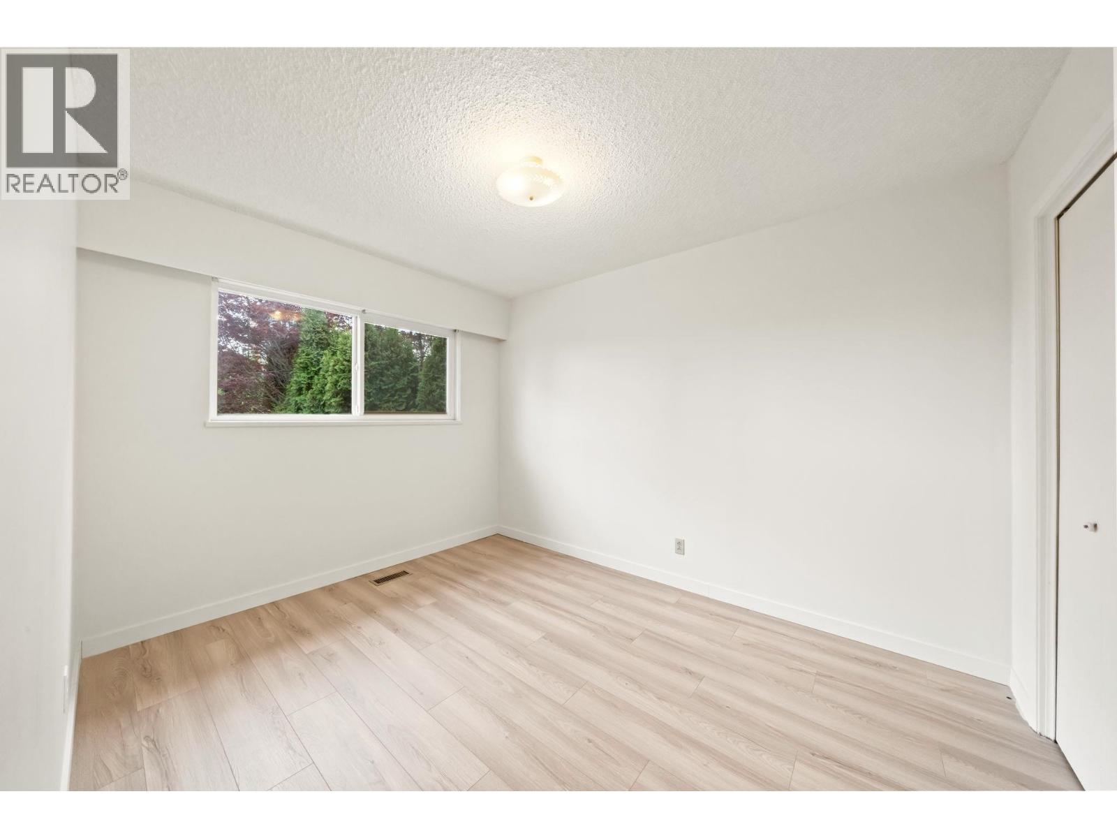 532 W 64th Avenue, Vancouver, British Columbia  V6P 2K9 - Photo 5 - R3114353