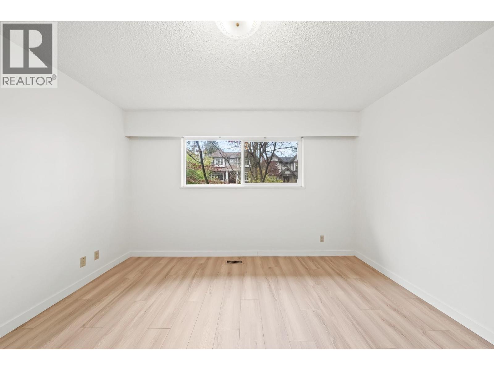 532 W 64th Avenue, Vancouver, British Columbia  V6P 2K9 - Photo 7 - R3114353