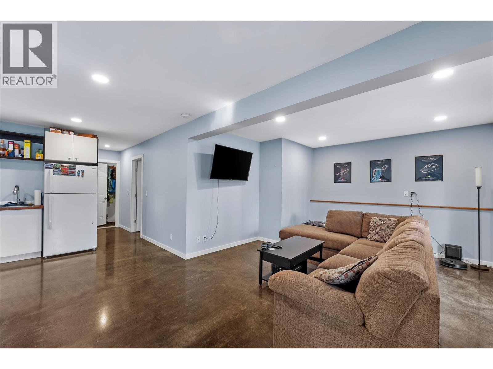3307 Powell Road, Kamloops, British Columbia  V0E 3E1 - Photo 33 - 10389792