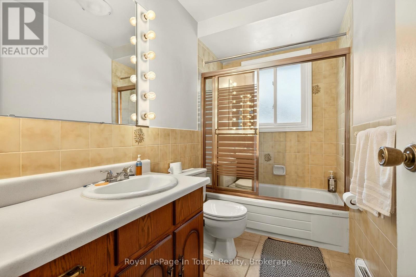679 Simcoe Avenue, Tay, Ontario  L0K 1R0 - Photo 10 - S13429840