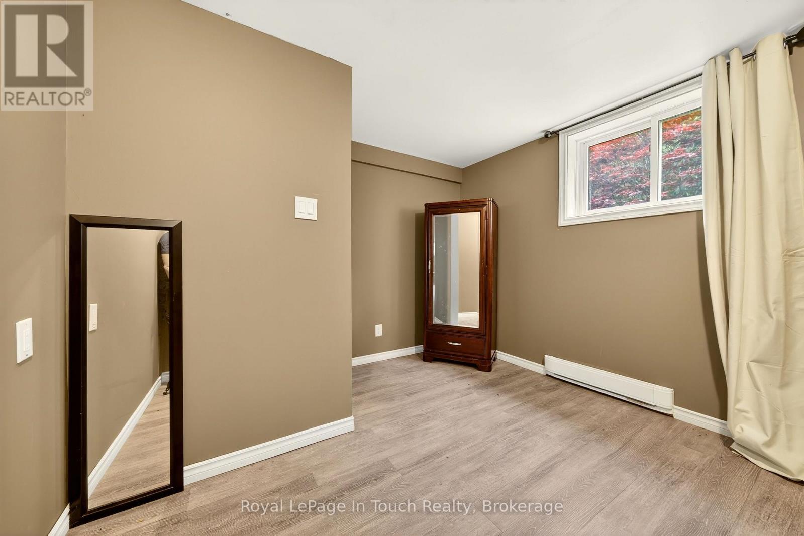679 Simcoe Avenue, Tay, Ontario  L0K 1R0 - Photo 20 - S13429840