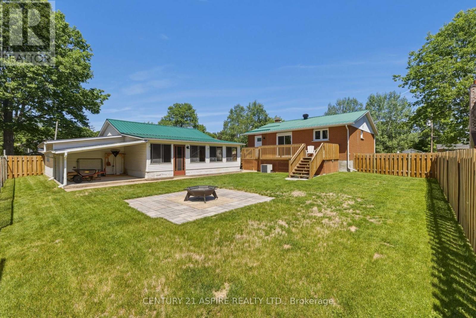 46 Cook Street, Laurentian Hills, Ontario  K0J 1J0 - Photo 10 - X13429814