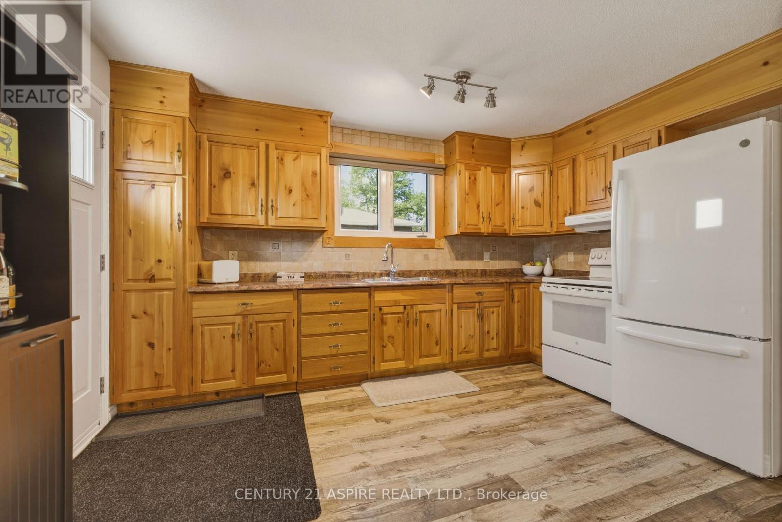 46 Cook Street, Laurentian Hills, Ontario  K0J 1J0 - Photo 17 - X13429814
