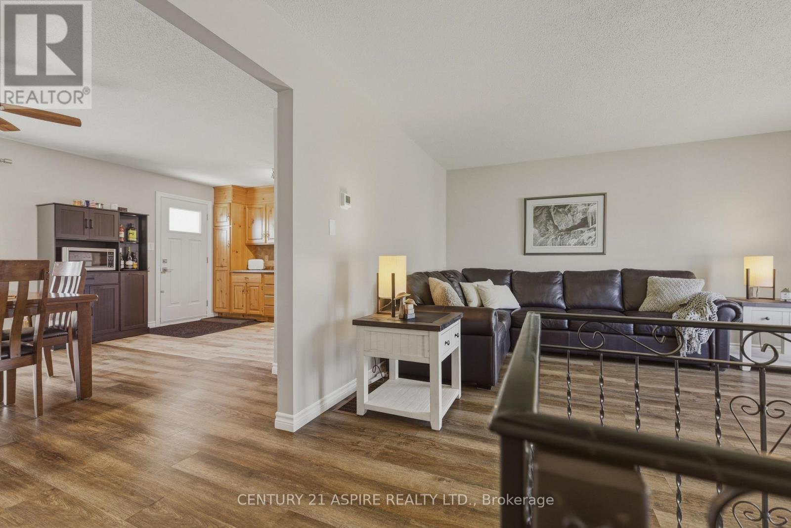 46 Cook Street, Laurentian Hills, Ontario  K0J 1J0 - Photo 27 - X13429814