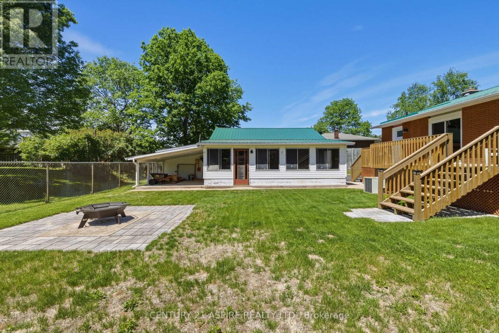 46 Cook Street, Laurentian Hills, Ontario  K0J 1J0 - Photo 9 - X13429814