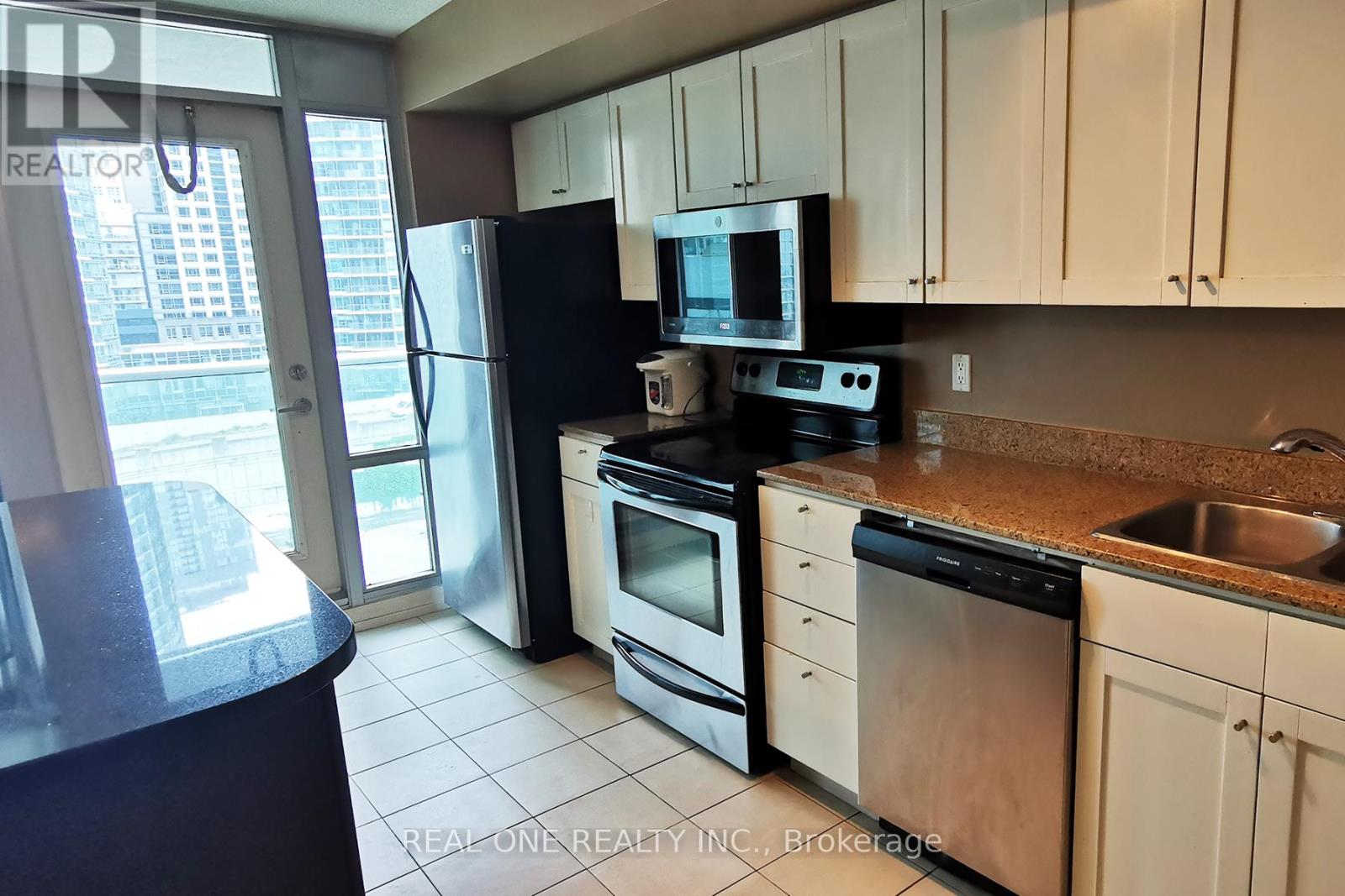 810 - 81 Navy Wharf Court, Toronto, Ontario  M5V 3S2 - Photo 23 - C13045656