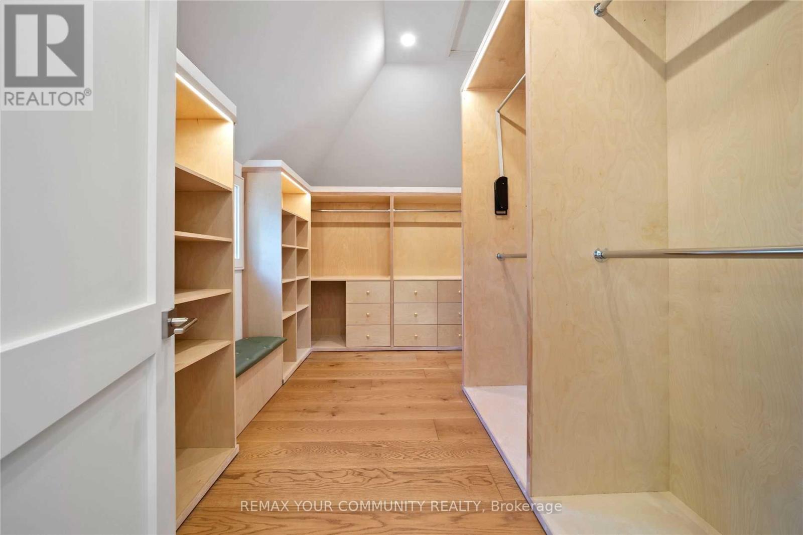 116 Park Home Avenue, Toronto, Ontario  M2N 1W8 - Photo 19 - C13234388