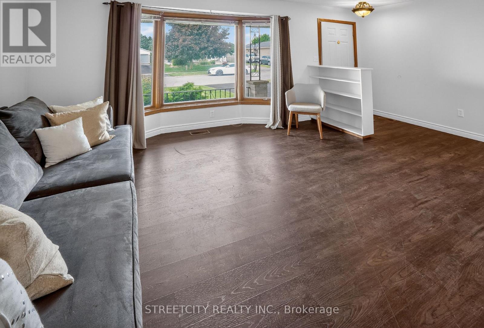 11 Rickwood Place, St. Thomas, Ontario  N5R 5Z3 - Photo 8 - X13429798