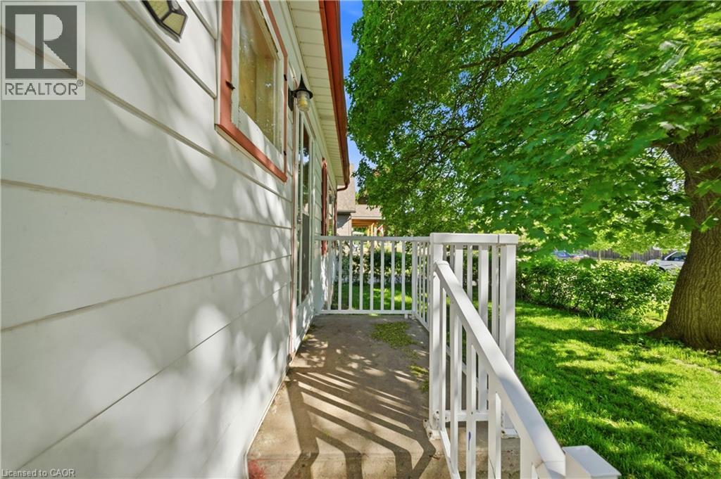 149 Birch Avenue, Kitchener, Ontario  N2H 4W7 - Photo 4 - 40838356