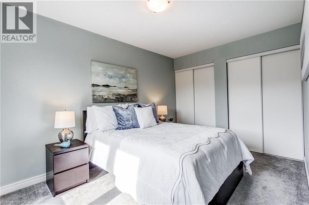 1749 Creek Way, Burlington, Ontario  L7L 7E1 - Photo 17 - 40837625
